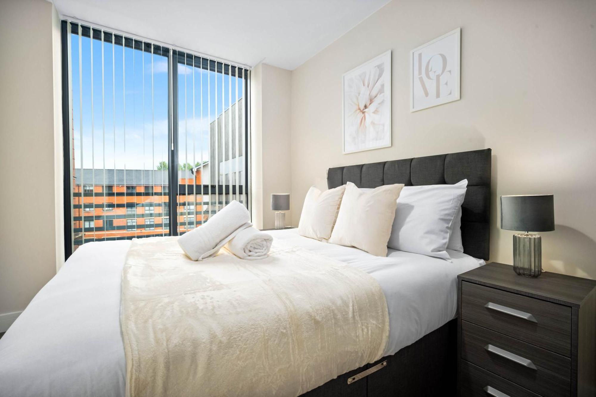 New Luxury - Two Bedroom - Centre - Jq 7ah